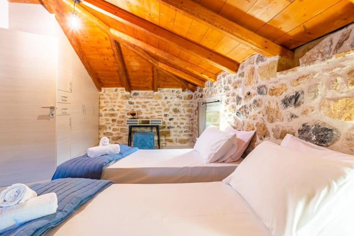 Mantineia Stone Villa-An Ethereal Getaway Megali Mantineia Экстерьер фото