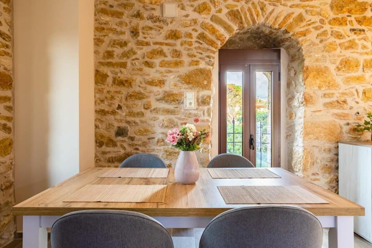 Mantineia Stone Villa-An Ethereal Getaway Megali Mantineia Экстерьер фото
