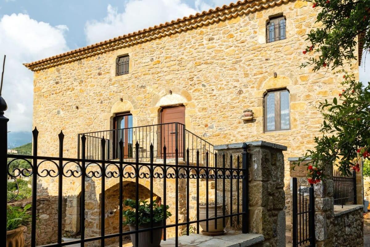 Mantineia Stone Villa-An Ethereal Getaway Megali Mantineia Экстерьер фото